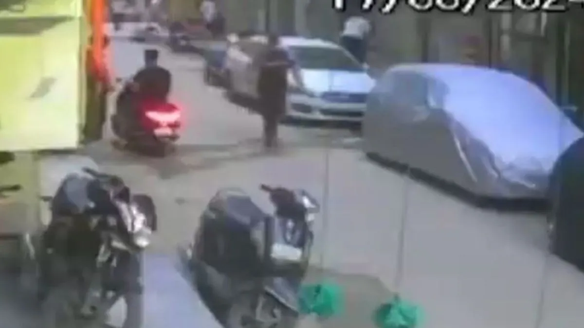 delhi-teen-dead-after-ac-falls-on-him-from-second-floor-watch